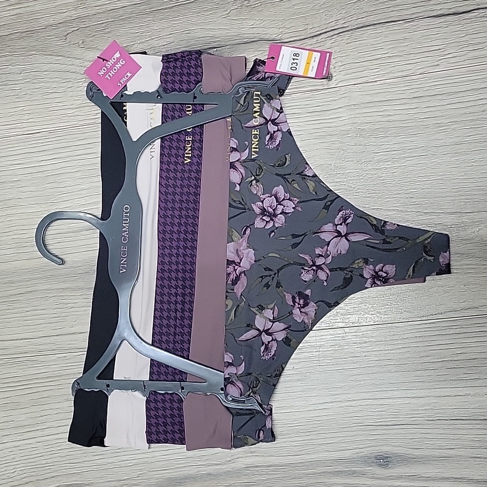 VINCE CAMUTO NO SHOW THONG.